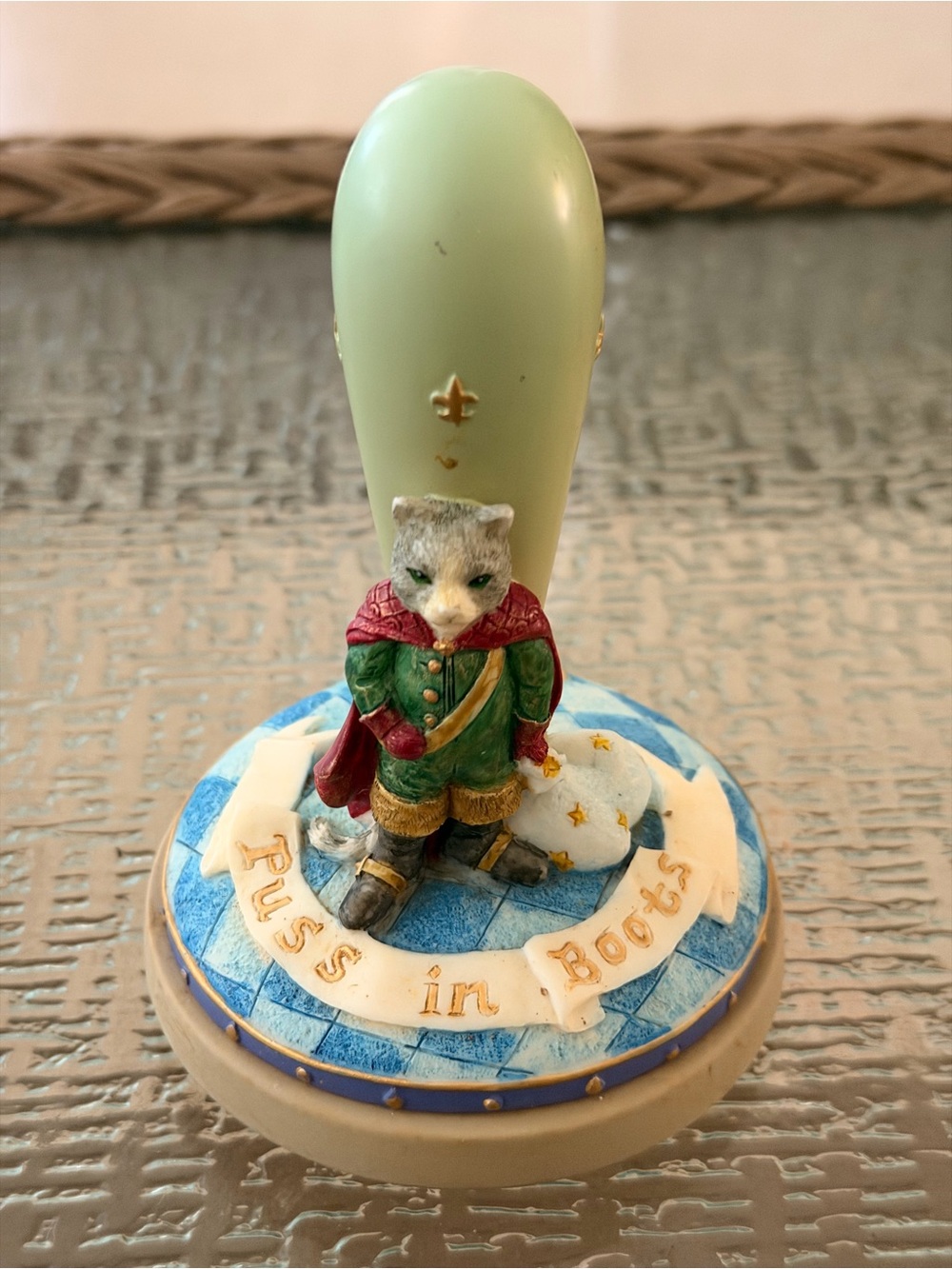 Brown Bag Cookie Art Cat Figurine Puss in Boots Baking Press Stamp New Vintage